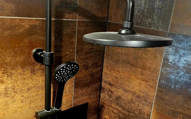 Bathroom D 3